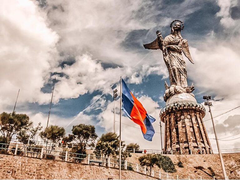 Virgen del Panecillo en Quito